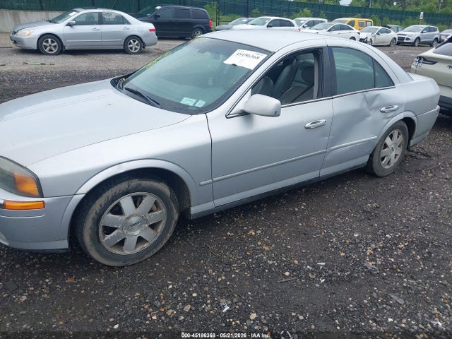 45186368 :رقم المزاد ، 1LNHM86S02Y607708 vin ، 2002 Lincoln Ls V6 Auto/v6 Manual مزاد بيع