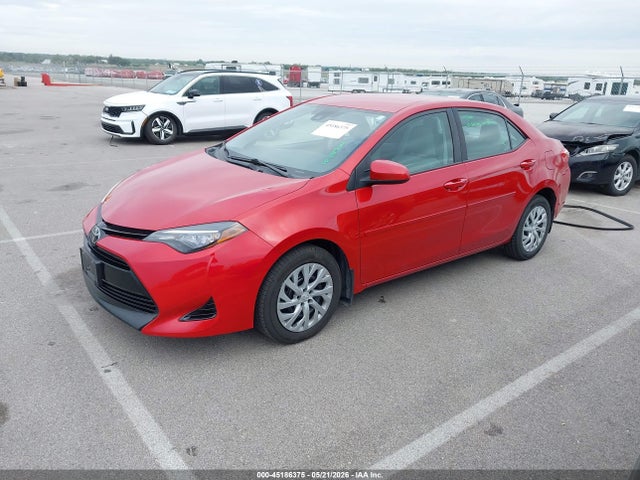 2017 Toyota Corolla Le მანქანა იყიდება აუქციონზე, vin: 5YFBURHE5HP650770, აუქციონის ნომერი: 45186375