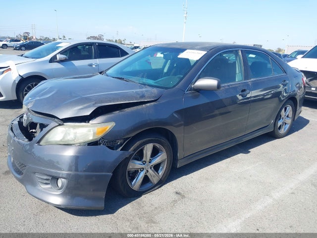 2010 Toyota Camry Se მანქანა იყიდება აუქციონზე, vin: 4T1BF3EK1AU003093, აუქციონის ნომერი: 45186385