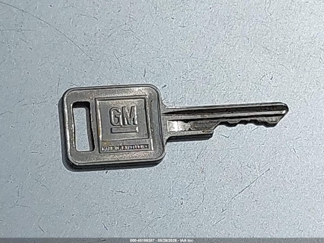 1993 Gmc Suburban K1500 მანქანა იყიდება აუქციონზე, vin: 1GKFK16K9PJ718867, აუქციონის ნომერი: 45186387