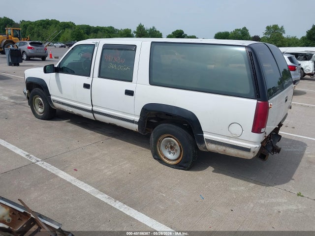 1993 Gmc Suburban K1500 მანქანა იყიდება აუქციონზე, vin: 1GKFK16K9PJ718867, აუქციონის ნომერი: 45186387