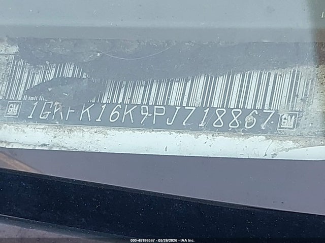 1993 Gmc Suburban K1500 მანქანა იყიდება აუქციონზე, vin: 1GKFK16K9PJ718867, აუქციონის ნომერი: 45186387