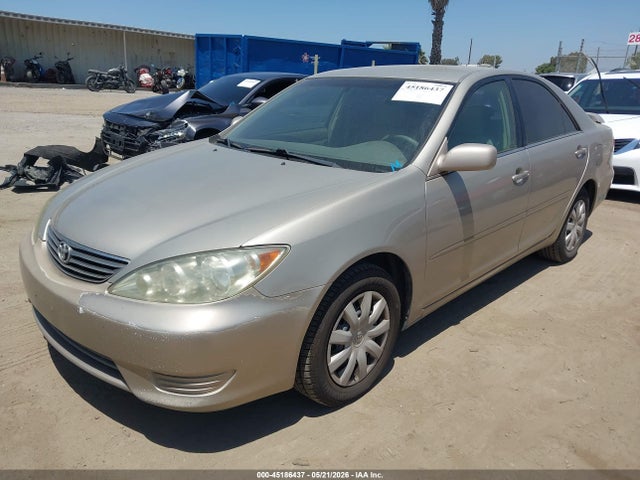 2005 Toyota Camry Le მანქანა იყიდება აუქციონზე, vin: 4T1BE32K65U029525, აუქციონის ნომერი: 45186437