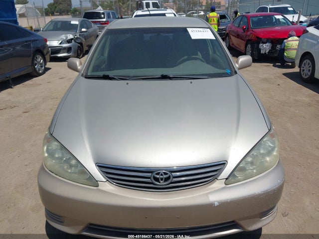 2005 Toyota Camry Le მანქანა იყიდება აუქციონზე, vin: 4T1BE32K65U029525, აუქციონის ნომერი: 45186437