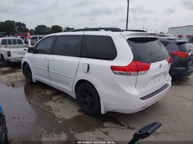 45186519 :رقم المزاد ، 5TDKK3DC3DS348550 vin ، 2013 Toyota Sienna Le V6 8 Passenger مزاد بيع