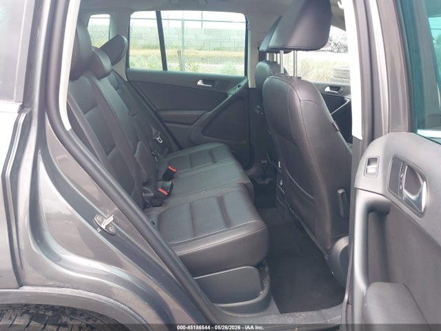 45186544 :رقم المزاد ، WVGAV7AX0FW542629 vin ، 2015 Volkswagen Tiguan Sel مزاد بيع