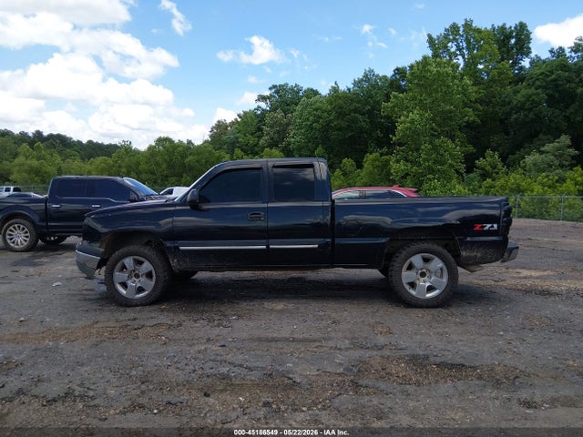 Продаж на аукціоні авто 2004 Chevrolet Silverado 1500 Z71, vin: 1GCEK19T34E155475, номер лоту: 45186549