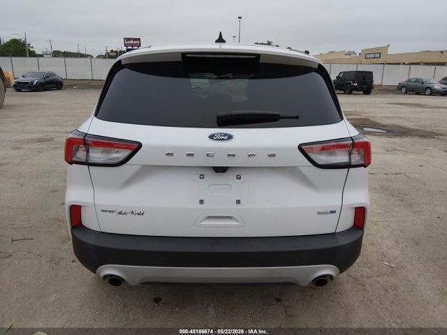 1FMCU9G66LUB43561 Ford ESCAPE SE