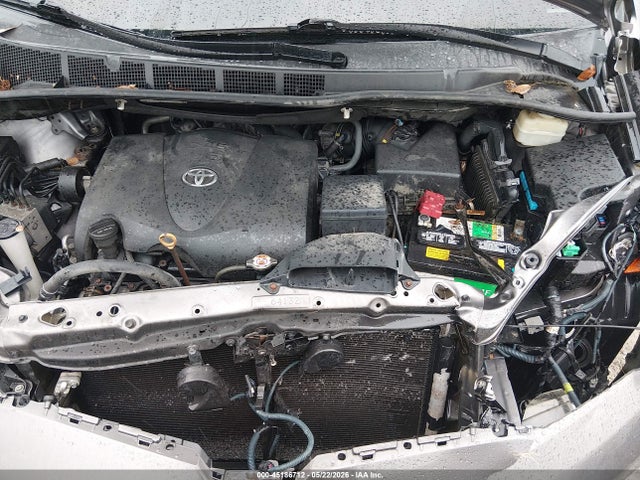 2018 Toyota Sienna Se 8 Passenger მანქანა იყიდება აუქციონზე, vin: 5TDXZ3DC1JS950960, აუქციონის ნომერი: 45186712
