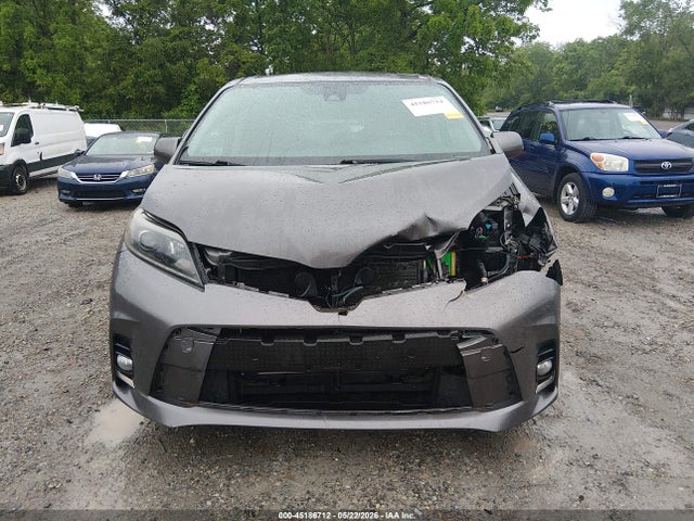 2018 Toyota Sienna Se 8 Passenger მანქანა იყიდება აუქციონზე, vin: 5TDXZ3DC1JS950960, აუქციონის ნომერი: 45186712