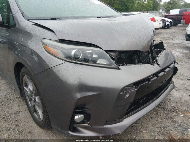 2018 Toyota Sienna Se 8 Passenger მანქანა იყიდება აუქციონზე, vin: 5TDXZ3DC1JS950960, აუქციონის ნომერი: 45186712