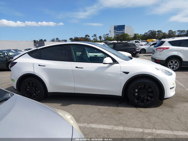 2023 Tesla Model Y Awd/long Range Dual Motor All-wheel Drive მანქანა იყიდება აუქციონზე, vin: 7SAYGDEE5PA047594, აუქციონის ნომერი: 45186719