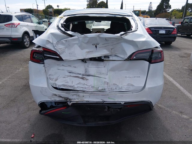 2023 Tesla Model Y Awd/long Range Dual Motor All-wheel Drive მანქანა იყიდება აუქციონზე, vin: 7SAYGDEE5PA047594, აუქციონის ნომერი: 45186719