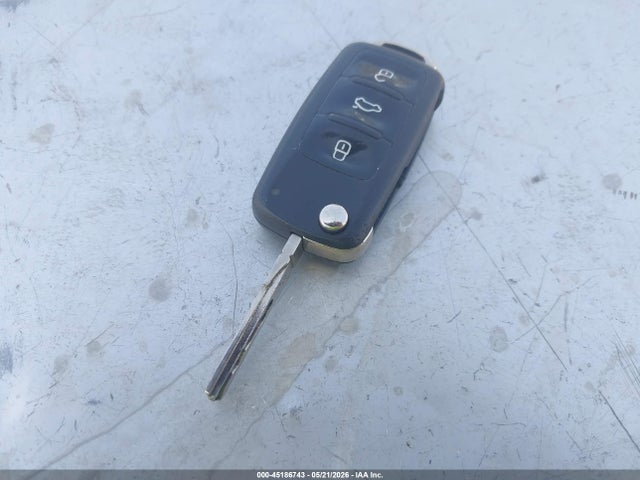 Продаж на аукціоні авто 2015 Volkswagen Passat 1.8t Wolfsburg Edition, vin: 1VWAT7A32FC040484, номер лоту: 45186743