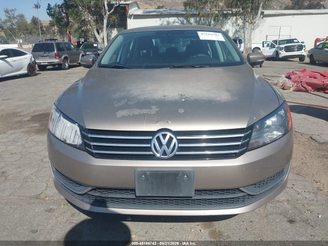 Продаж на аукціоні авто 2015 Volkswagen Passat 1.8t Wolfsburg Edition, vin: 1VWAT7A32FC040484, номер лоту: 45186743