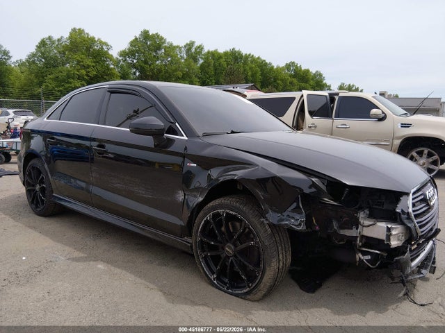 45186777 :رقم المزاد ، WAUJ8GFF5H1049666 vin ، 2017 Audi A3 2.0t Premium مزاد بيع