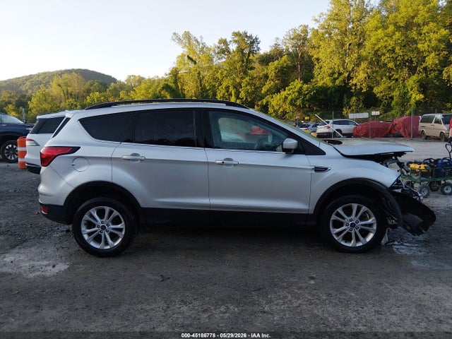 Продаж на аукціоні авто 2019 Ford Escape Sel, vin: 1FMCU9HD0KUC43246, номер лоту: 45186778