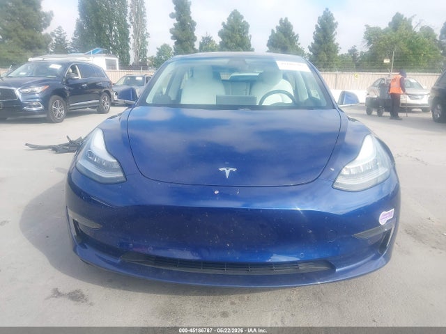 5YJ3E1EB1JF188285 Tesla Model 3 Long Range/performance