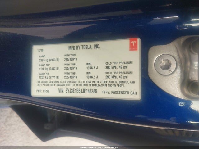 5YJ3E1EB1JF188285 Tesla Model 3 Long Range/performance