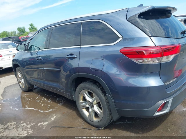 Продажа на аукционе авто 2018 Toyota Highlander Limited, vin: 5TDDZRFH7JS846827, номер лота: 45186819