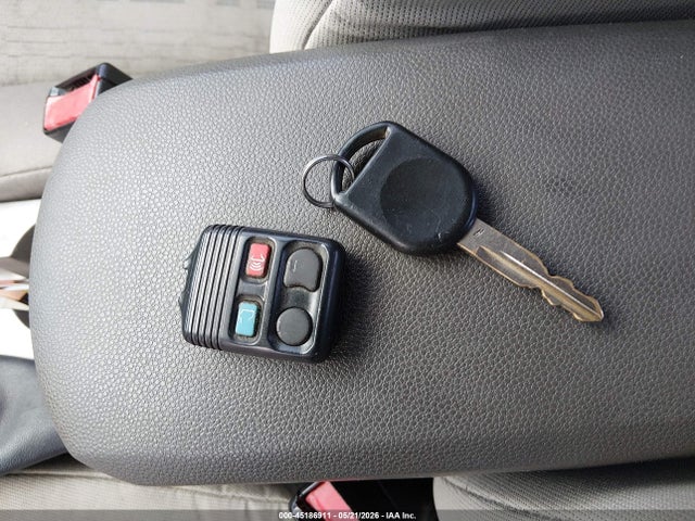 45186911 :رقم المزاد ، 1FAHP35N78W184663 vin ، 2008 Ford Focus Se/ses مزاد بيع