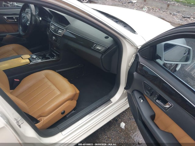 2010 Mercedes-benz E 550 მანქანა იყიდება აუქციონზე, vin: WDDHF7CB3AA093234, აუქციონის ნომერი: 45186923