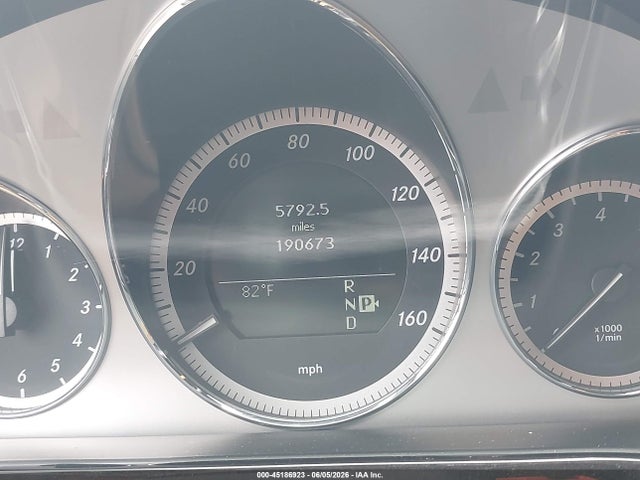 2010 Mercedes-benz E 550 მანქანა იყიდება აუქციონზე, vin: WDDHF7CB3AA093234, აუქციონის ნომერი: 45186923