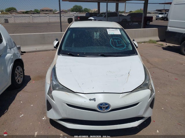 Toyota Prius Two 2016 JTDKBRFU8G3016490 Image 6