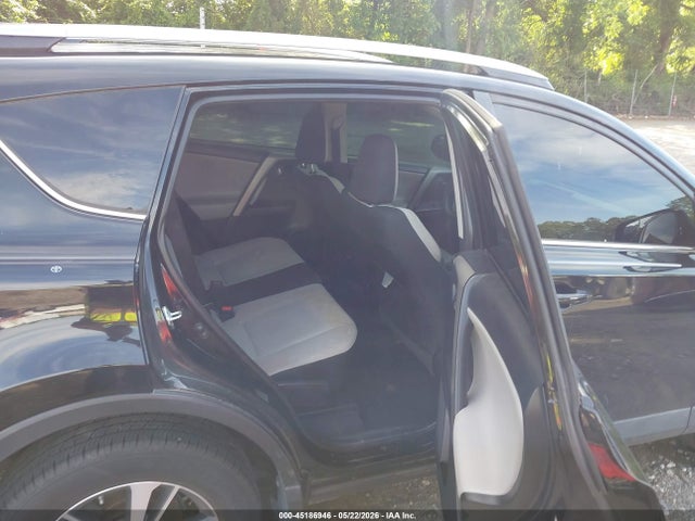 Toyota Rav4 Xle 2017 2T3WFREV0HW313395 Image 8