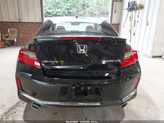 Продажа на аукционе авто 2017 Honda Accord Touring V6, vin: 1HGCT2B07HA007449, номер лота: 45186955