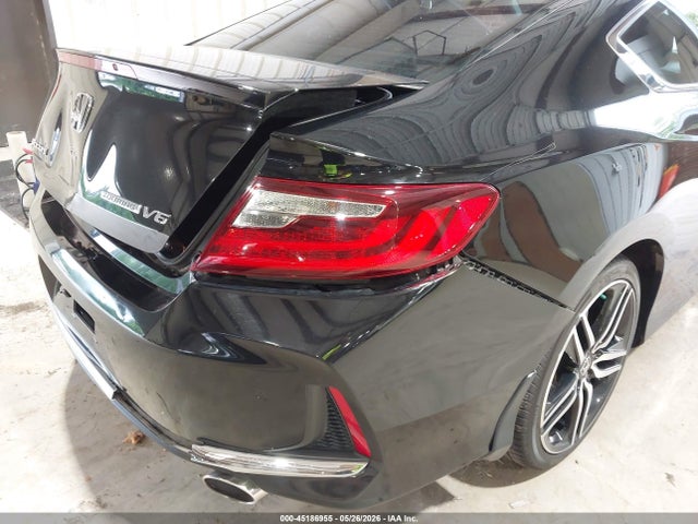 Продажа на аукционе авто 2017 Honda Accord Touring V6, vin: 1HGCT2B07HA007449, номер лота: 45186955