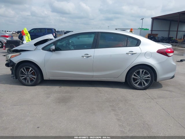 Aukcja sprzedaży 2017 Kia Forte Lx, vin: 3KPFL4A70HE014021, numer aukcji: 45186973