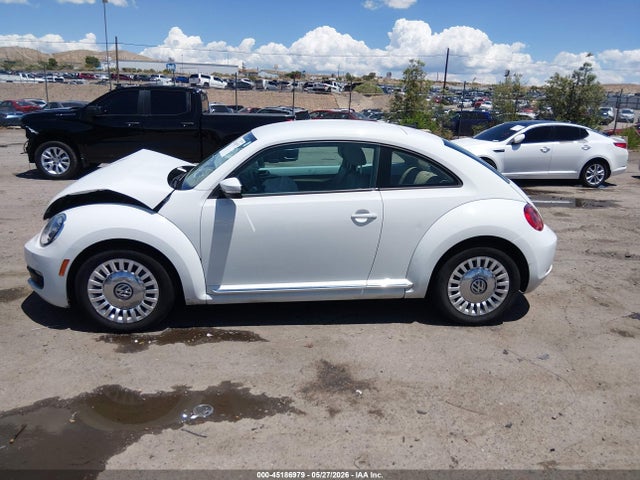 3VWJ17AT0FM635158 Volkswagen Beetle 1.8t