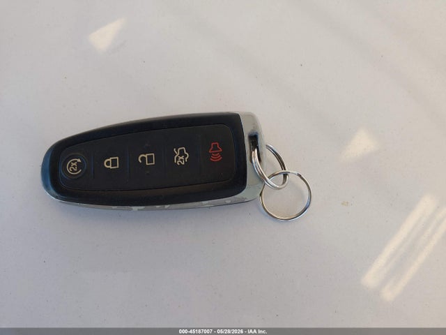 2019 Ford Escape Titanium მანქანა იყიდება აუქციონზე, vin: 1FMCU9J90KUA82600, აუქციონის ნომერი: 45187007