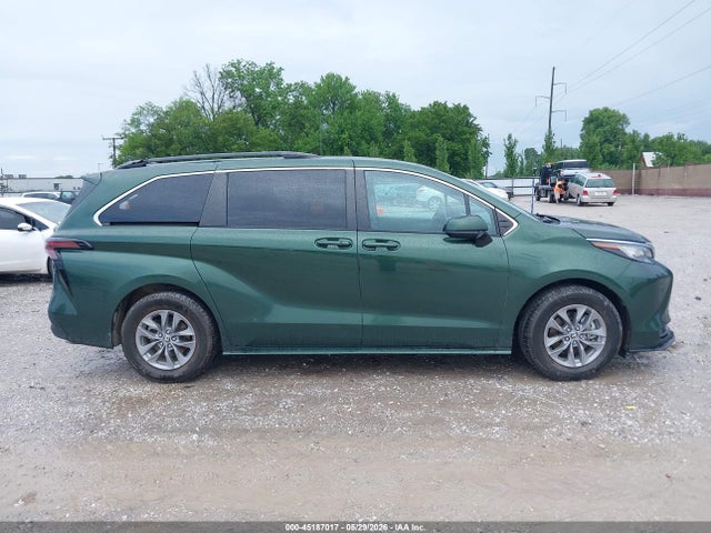 Toyota SIENNA LE 2023 5TDKSKFC1PS080478 Image 13