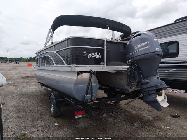 Bennington Other 2018 ETWF5996A818 Image 3
