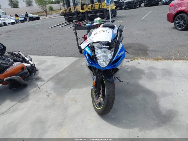 Продажа на аукционе авто 2023 Suzuki Gsx-r600, vin: JS1GN7FA5P7101409, номер лота: 45187072