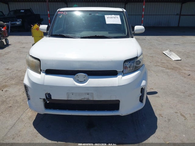 JTLZE4FEXFJ066839 Scion XB