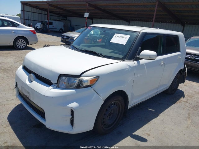 JTLZE4FEXFJ066839 Scion XB