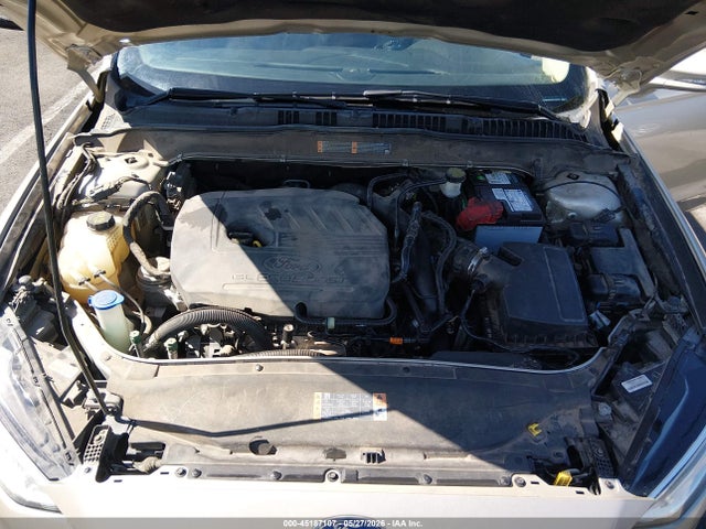 3FA6P0HDXHR132438 Ford FUSION SE