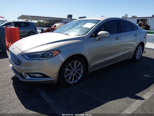 3FA6P0HDXHR132438 Ford FUSION SE