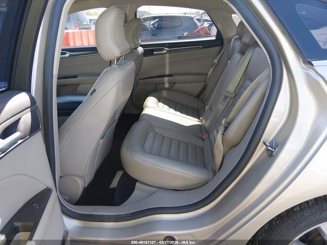 3FA6P0HDXHR132438 Ford FUSION SE