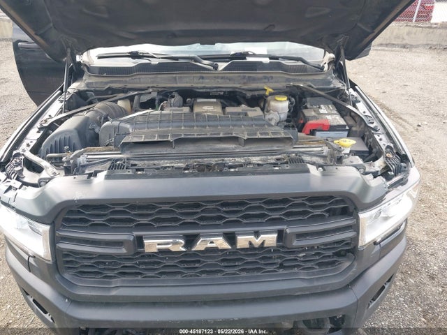 45187123 :رقم المزاد ، 3C63RRGL2LG236129 vin ، 2020 Ram 3500 Tradesman  4x4 8' Box مزاد بيع