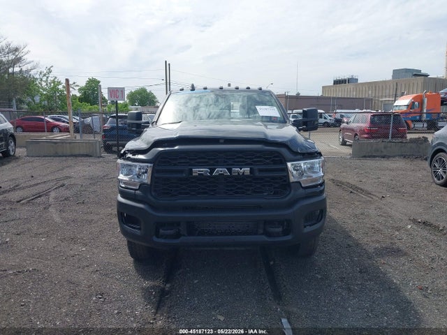 45187123 :رقم المزاد ، 3C63RRGL2LG236129 vin ، 2020 Ram 3500 Tradesman  4x4 8' Box مزاد بيع