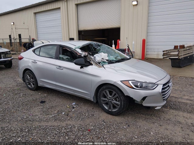 2017 5NPD84LF0HH054737 main image