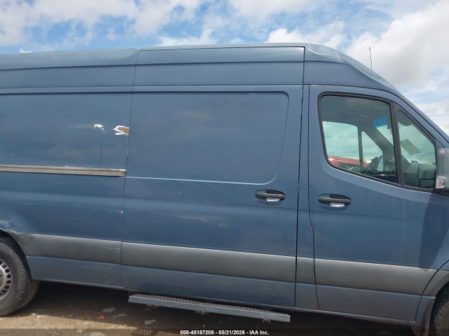 WD4PF1CD8KT012471 Mercedes-Benz Sprinter 2500 High Roof V6