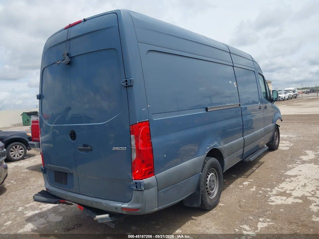 WD4PF1CD8KT012471 Mercedes-Benz Sprinter 2500 High Roof V6