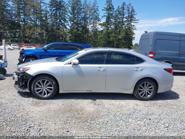 JTHBW1GG5G2128988 Lexus ES 300H