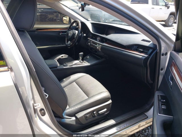 JTHBW1GG5G2128988 Lexus ES 300H