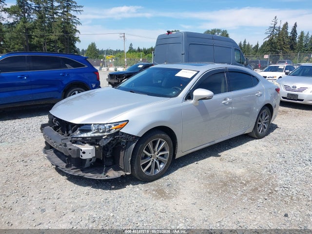 JTHBW1GG5G2128988 Lexus ES 300H